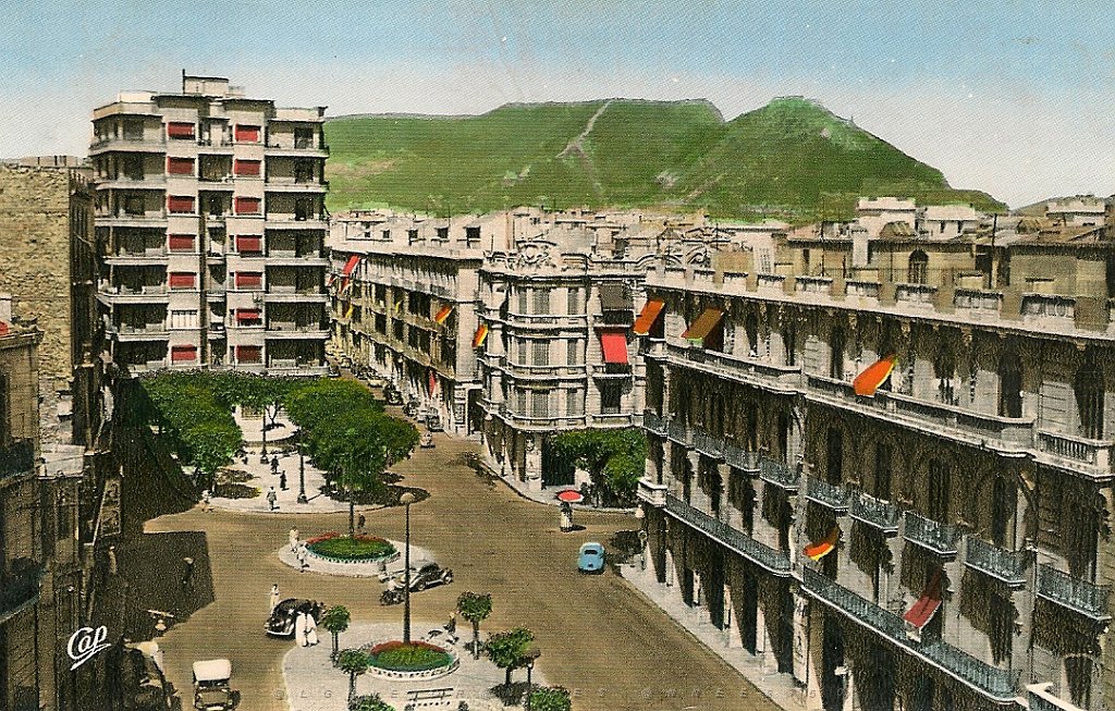 420-place des Victoires 1957.jpg